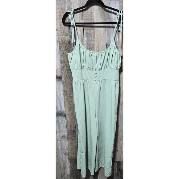 ASOS Light Sage Green Jumpsuit Romper NWT - Picture 1 of 4